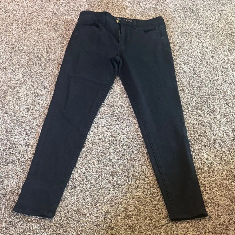 American Eagle Black Skinny Jeans